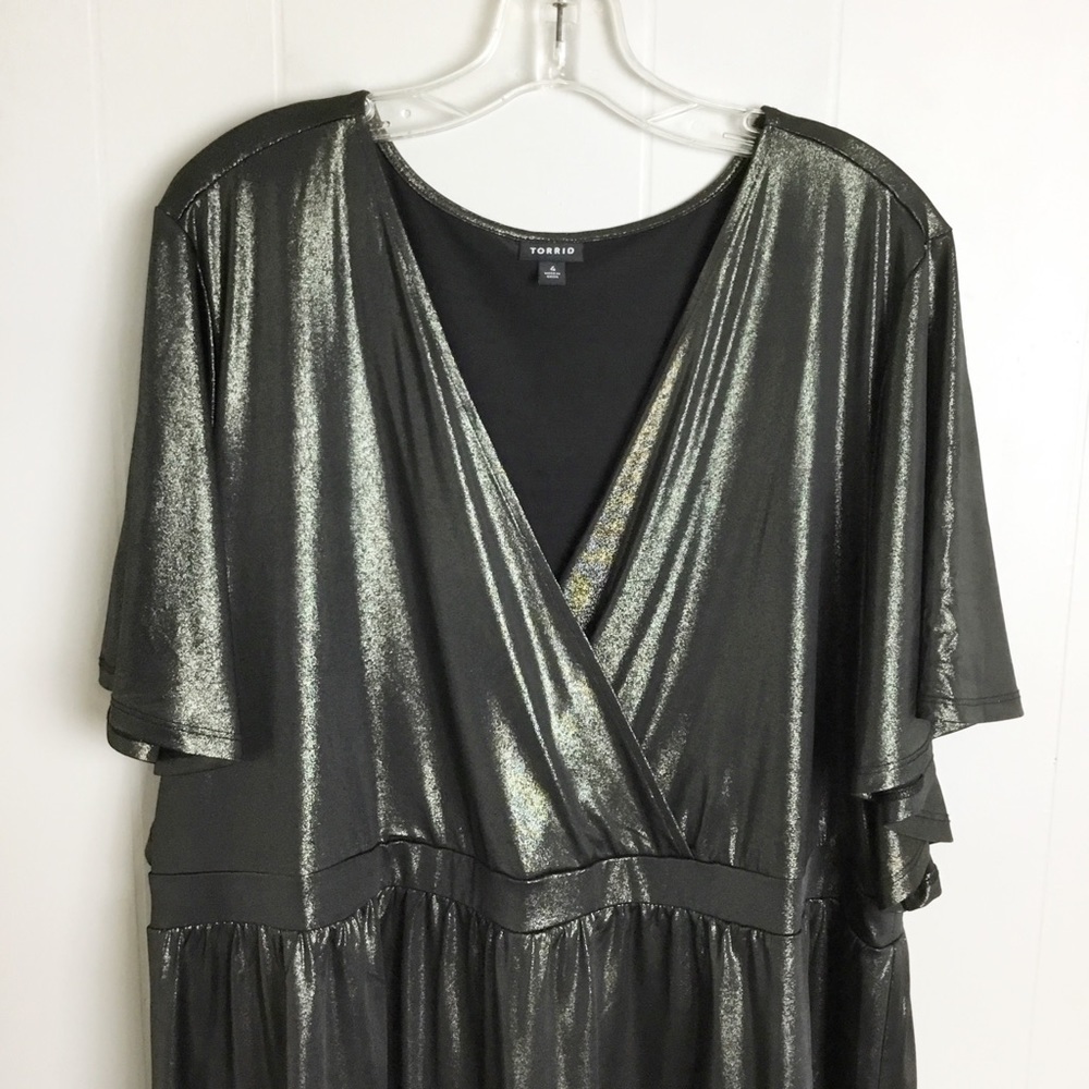 Torrid Black Metallic Flutter Sleeves Surplice Babydoll Top Size 4X - Picture 3 of 4